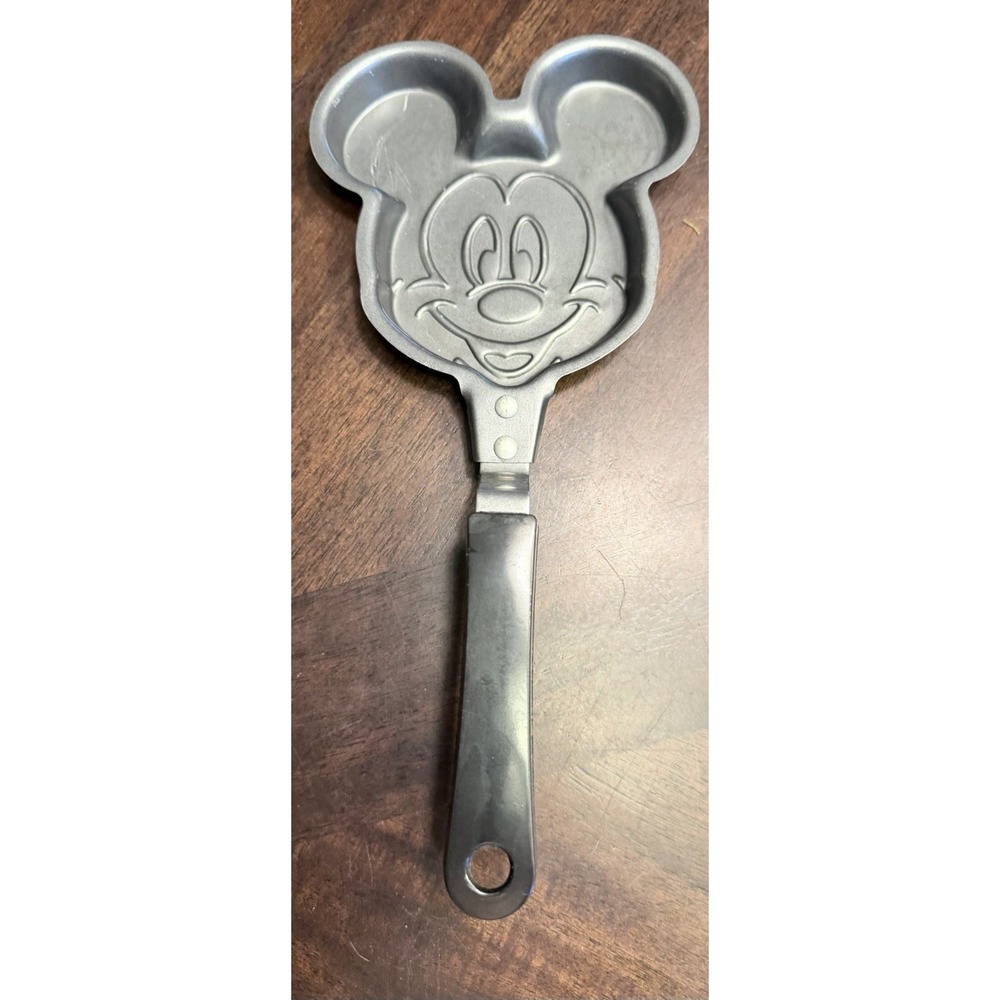 Disney Mickey Mouse Pancake Skillet